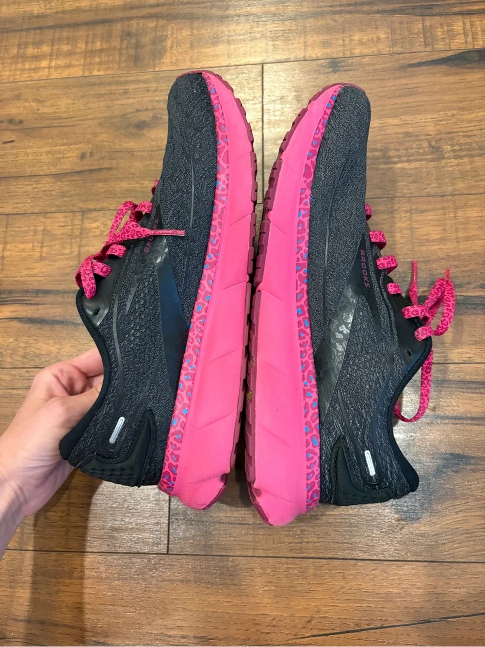 Brooks Trace 2 Women Size 11 Running Shoes Cosmic Cheetah Pink Black Leopard